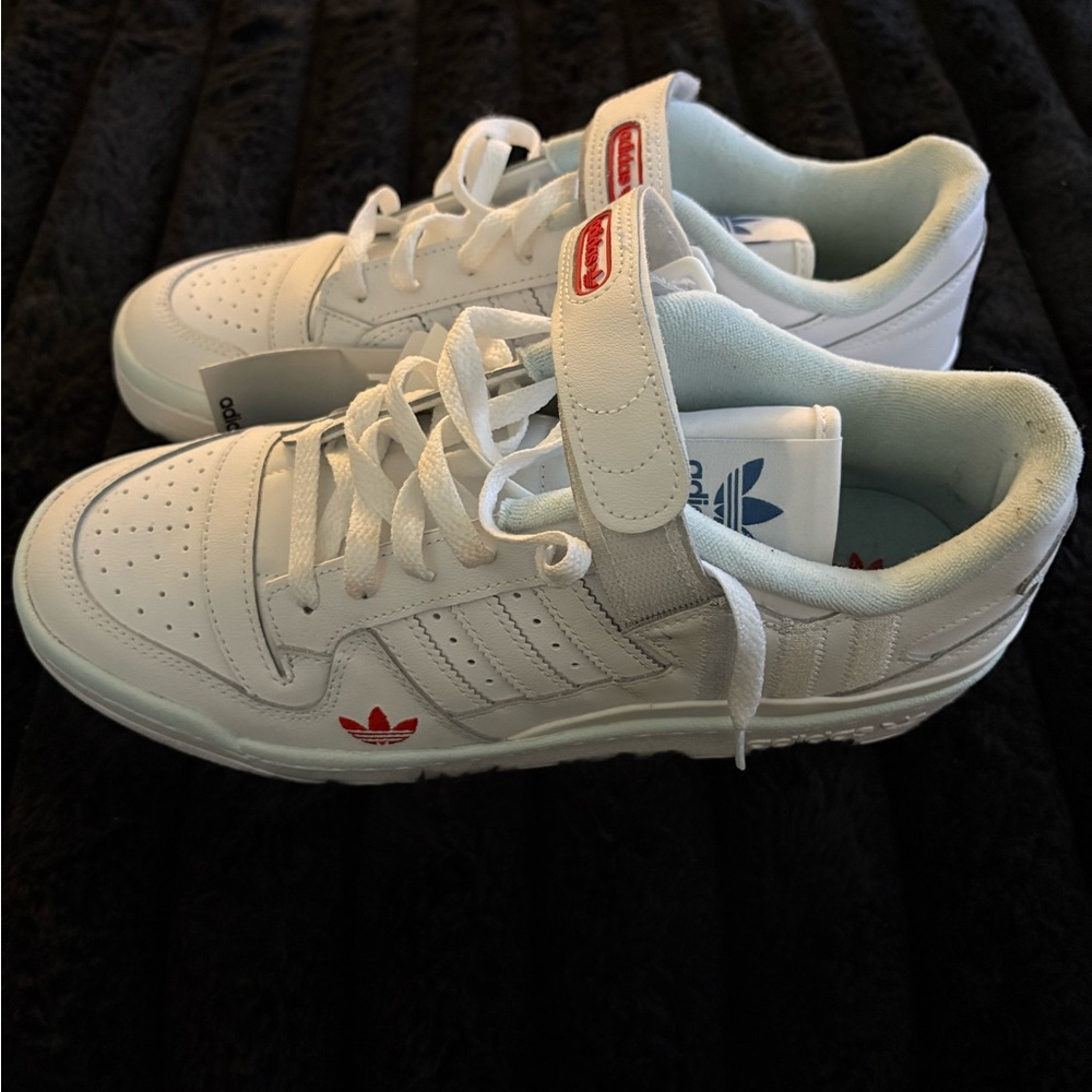 New men Adidas  White Sneakers